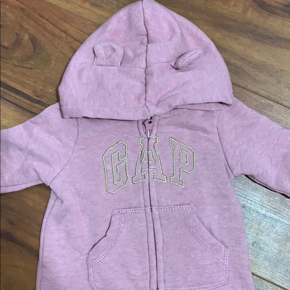 One piece - Picture 2 of 2